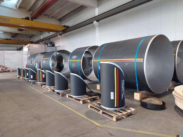 Special pipeline accessories